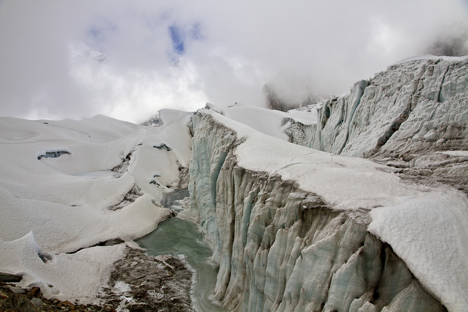 Ancohuma Illampu Glacier.jpg