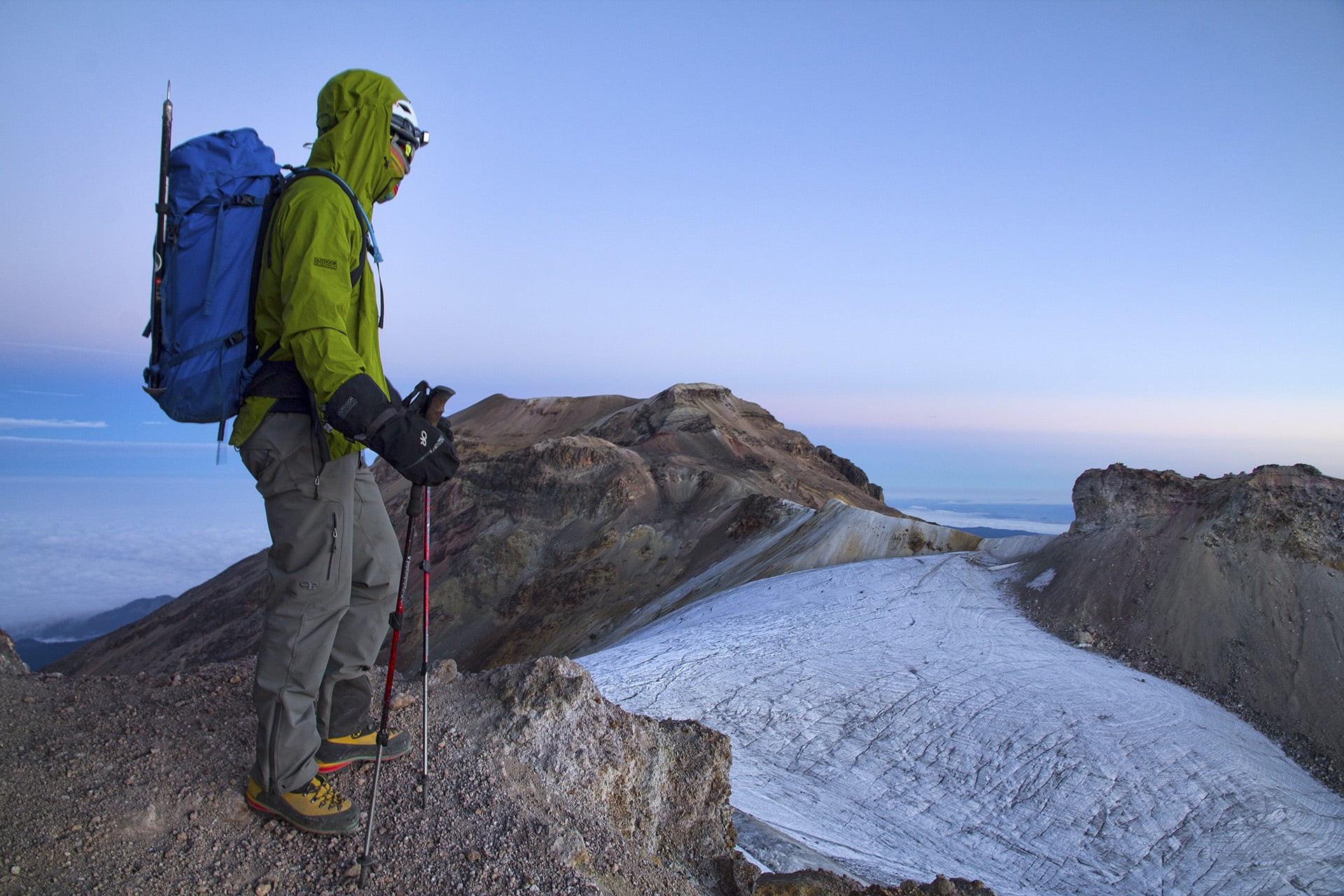Each false summit reveals a new landscape beyond it. The “belly” of the sleeping woman is a heavily-crevassed glacier that saddles both the eastern and western flanks of the mountain.