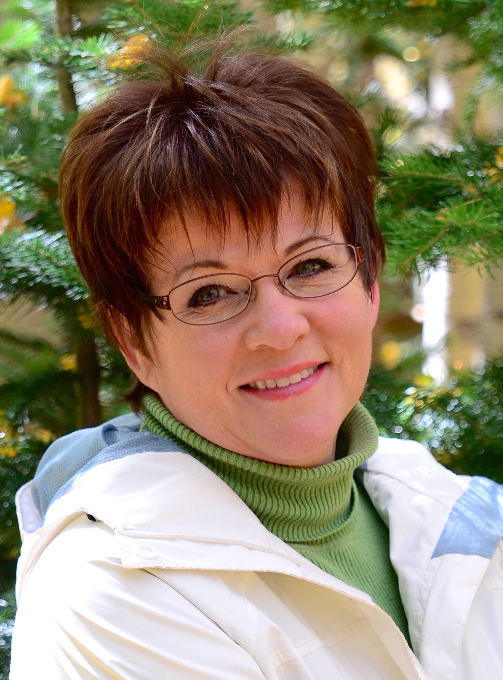 anne is our technical content editor with more than 30 years of experience in technical and professional communications.