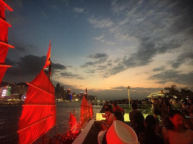 Sunset in H&ocirc;ng kong. #nofilter #ilovesunsets