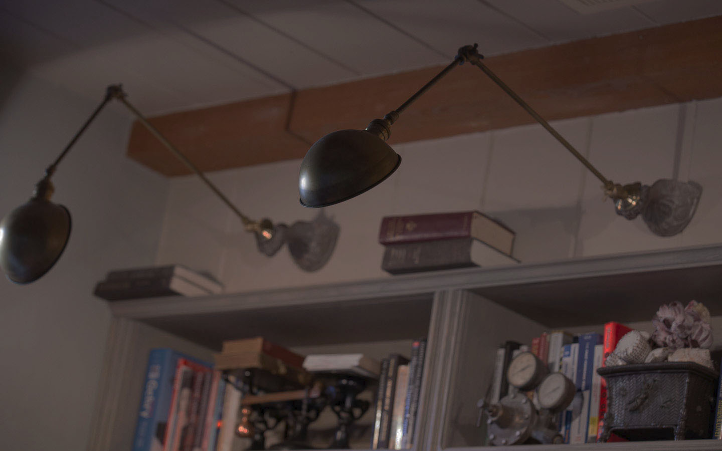 Lights bookshelf.JPG