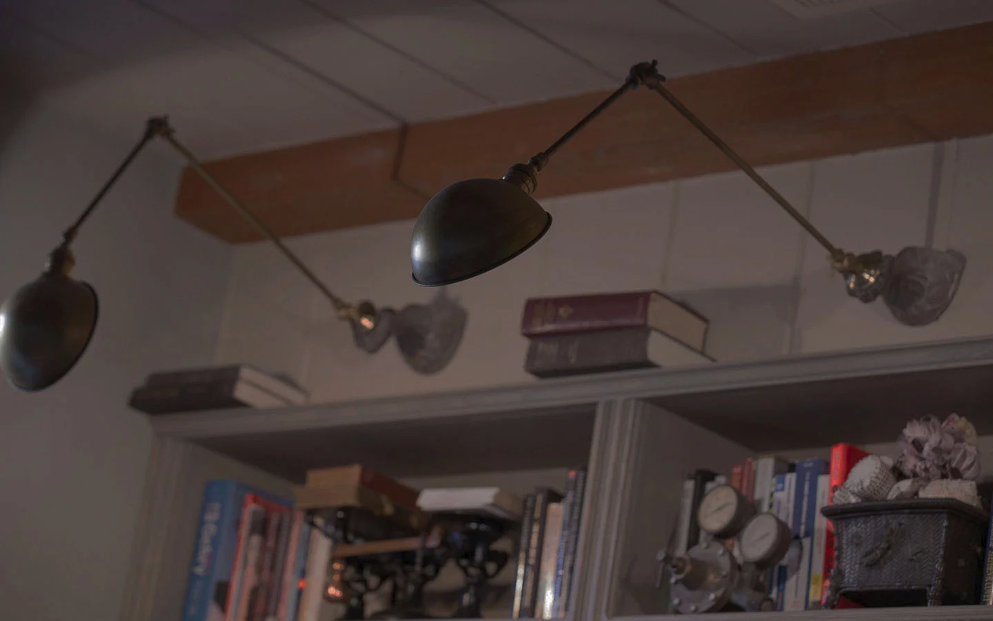 Lights bookshelf.JPG