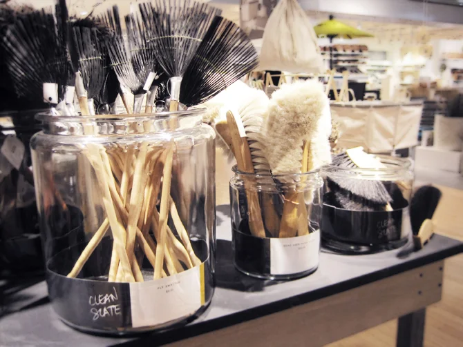 Crate&Barrel - Clean Slate (In Store)
