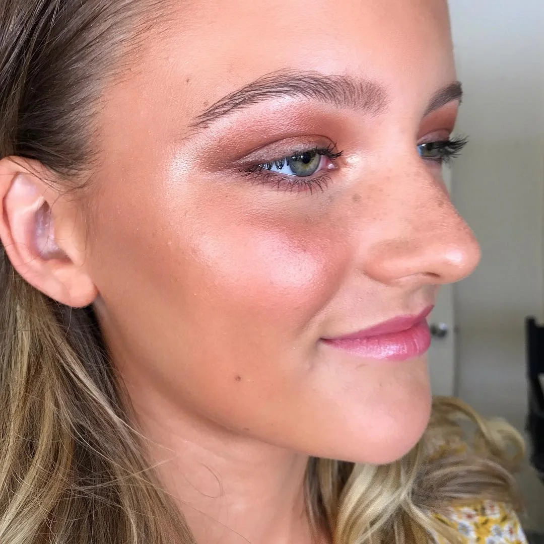 Makeup: Isabella Jane