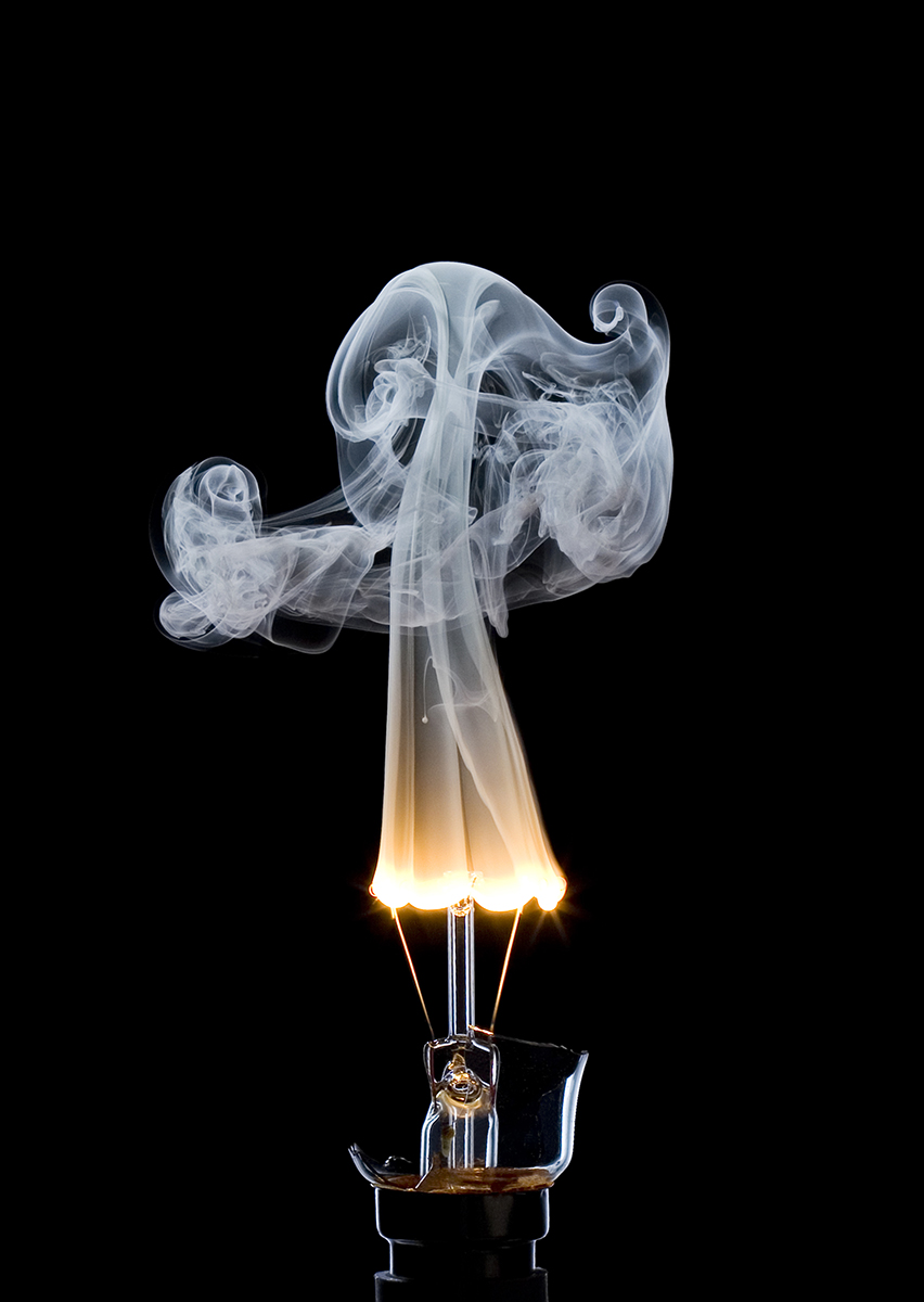 Image 9: Example of Scientific Photo Technique High Speed Photography, showing a light filament oxidising at 1/8000th of a second.