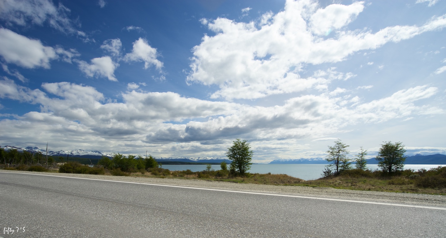 We cycled through the mountains and began to leave them behind. Venturing further into Tierra del Fuego.