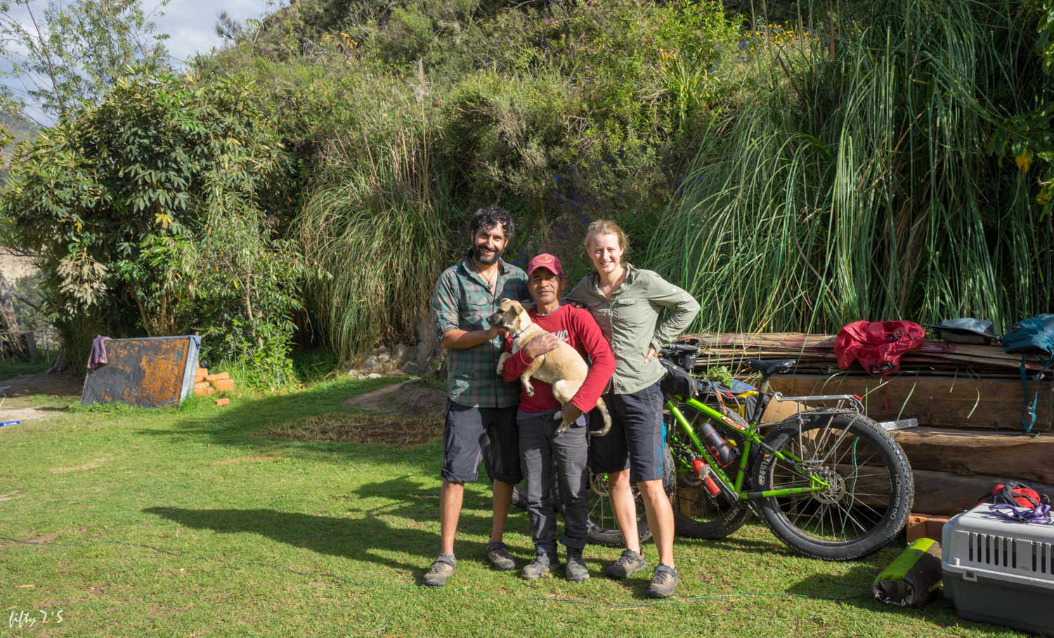 We found a nice Ecuadorian family to stay with. They welcomed us into their home and showed us traditional cooking.