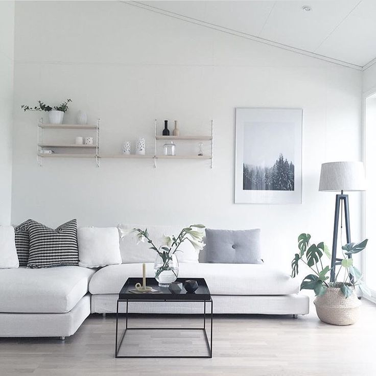 We love how a simple woven basket can serve as a beautiful base to complement the plant, allowing for its roots to be tucked in whenever required. Also adding a plant to supplement a lamp in the corner is a great idea.
