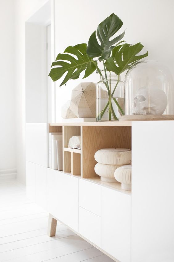 With birch adding just the right amount of warmth, having a small amount of green completes this bathroom.