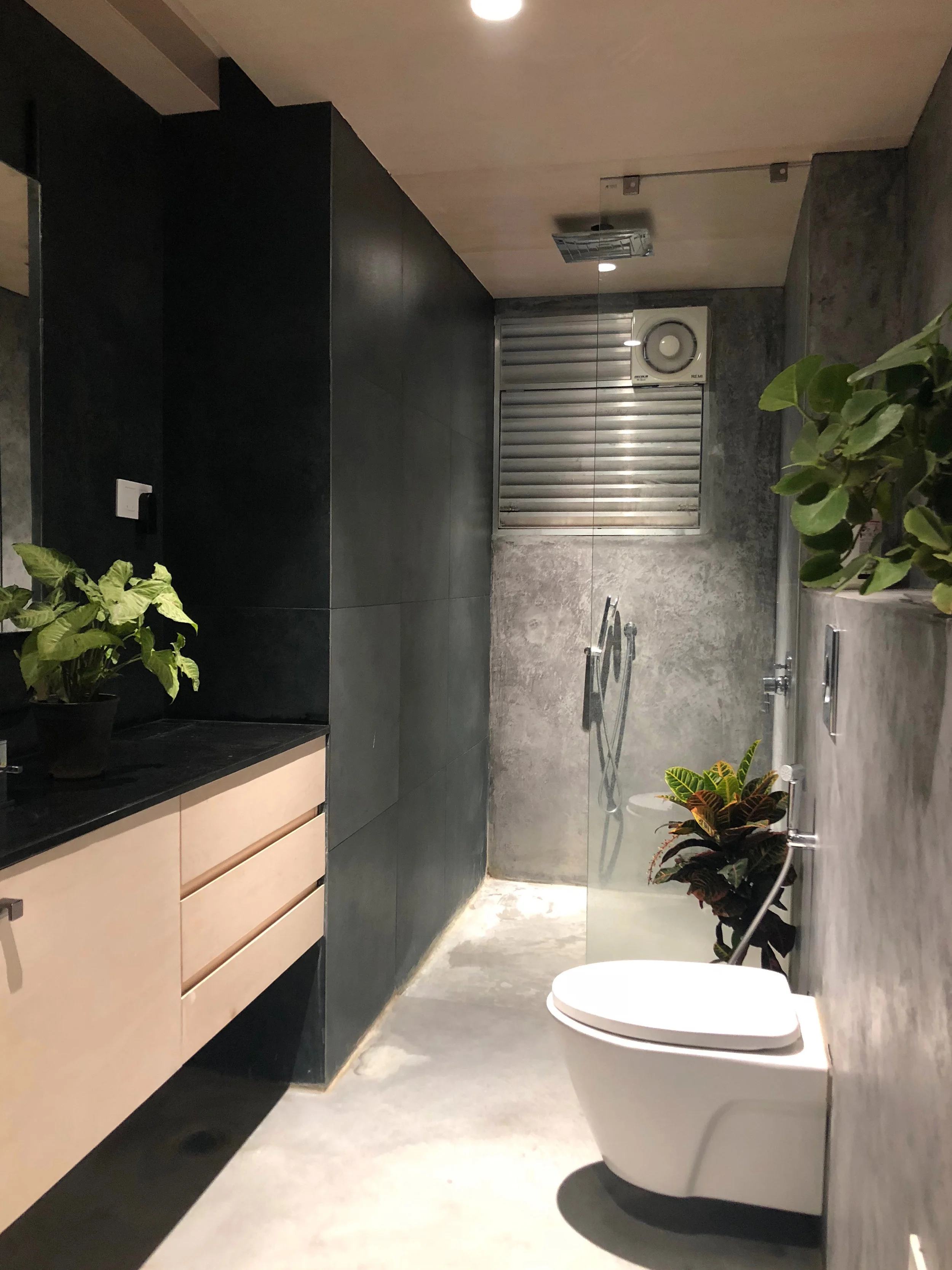 Master bedroom - Washroom.jpg