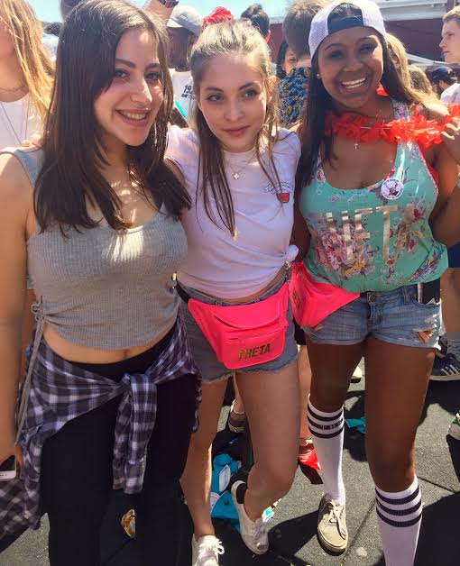PC: Erika Lopez Left to right: Gillian Monsky ‘19, Rachel Troy ’19, Sade Kammen ’19 All of these girls are wearing something around their waist. The flannel around the waist is reminiscent of a 90s trend . Some members of Yale’s chapter of Kappa Alpha Theta sported the fanny pack, which is stereotypical of older Americans and out-of-place tourists.