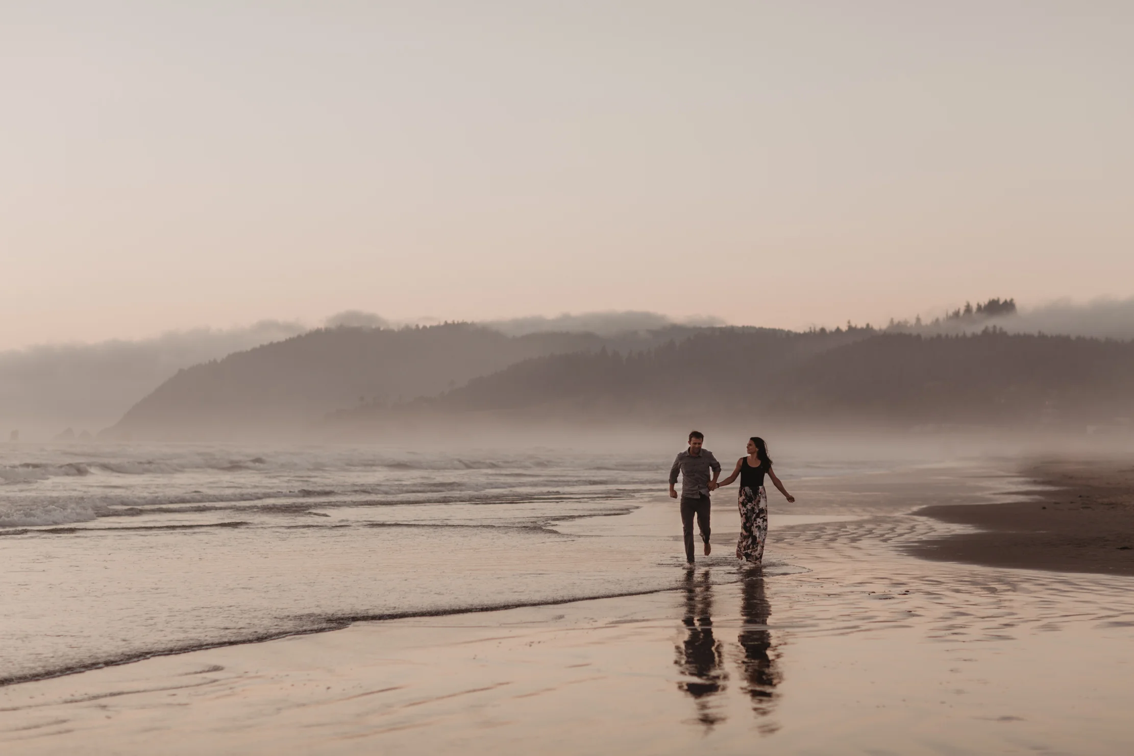 Cannon Beach, Oregon | Adventure Wedding Photographer | Elopemen