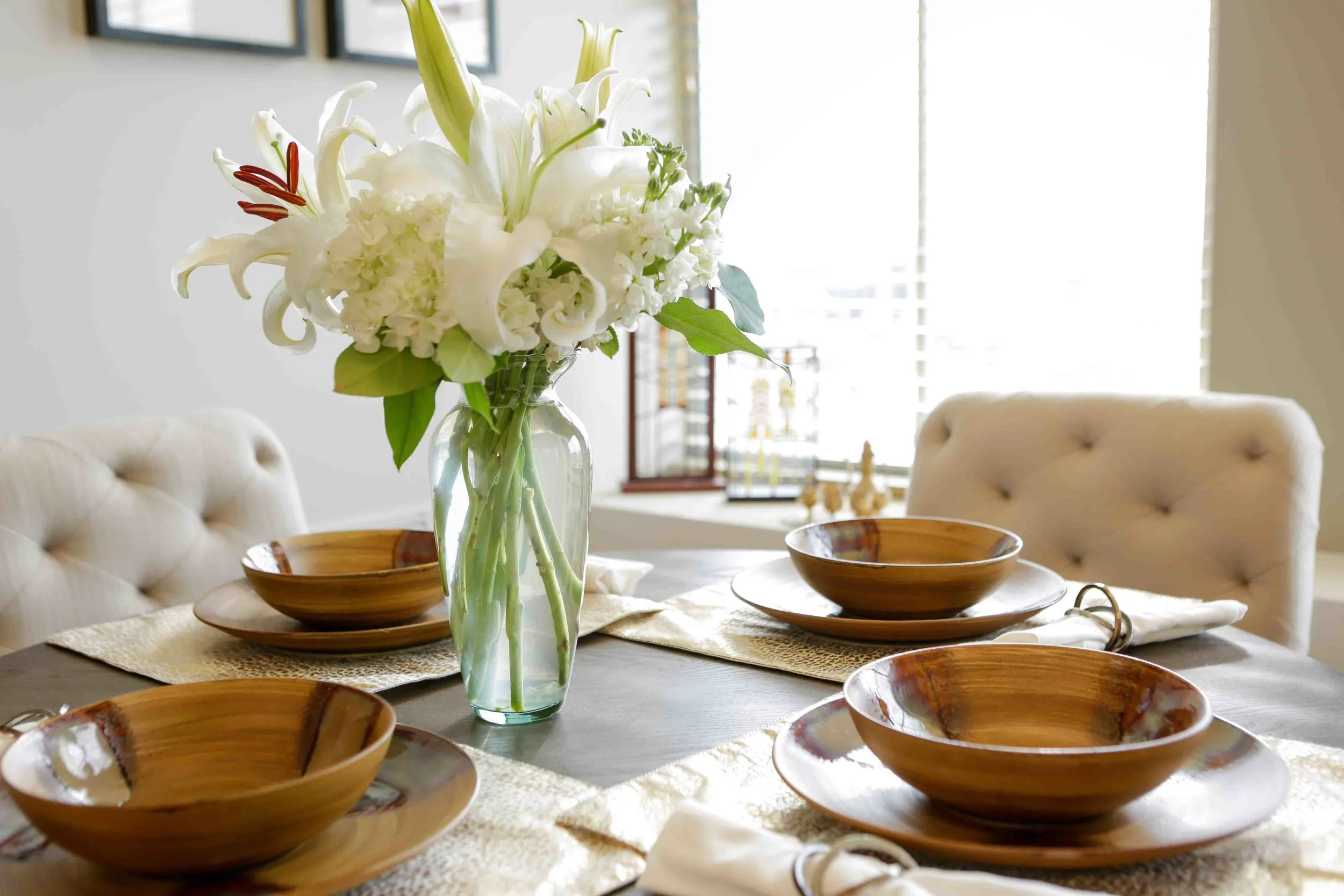401-Cherry-Dining-Room-Table2.jpg