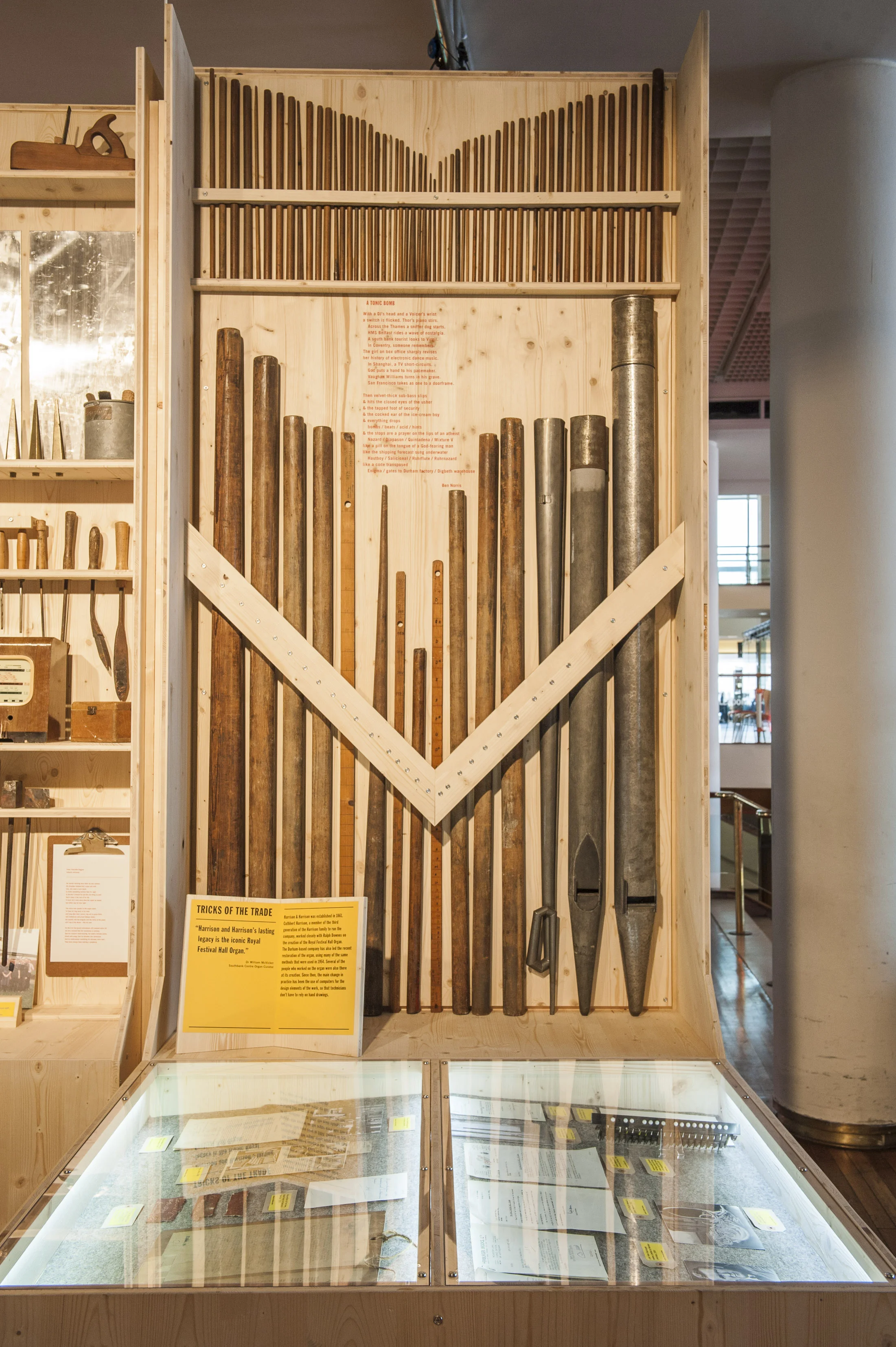 M&W Pipes V2-7011.jpg