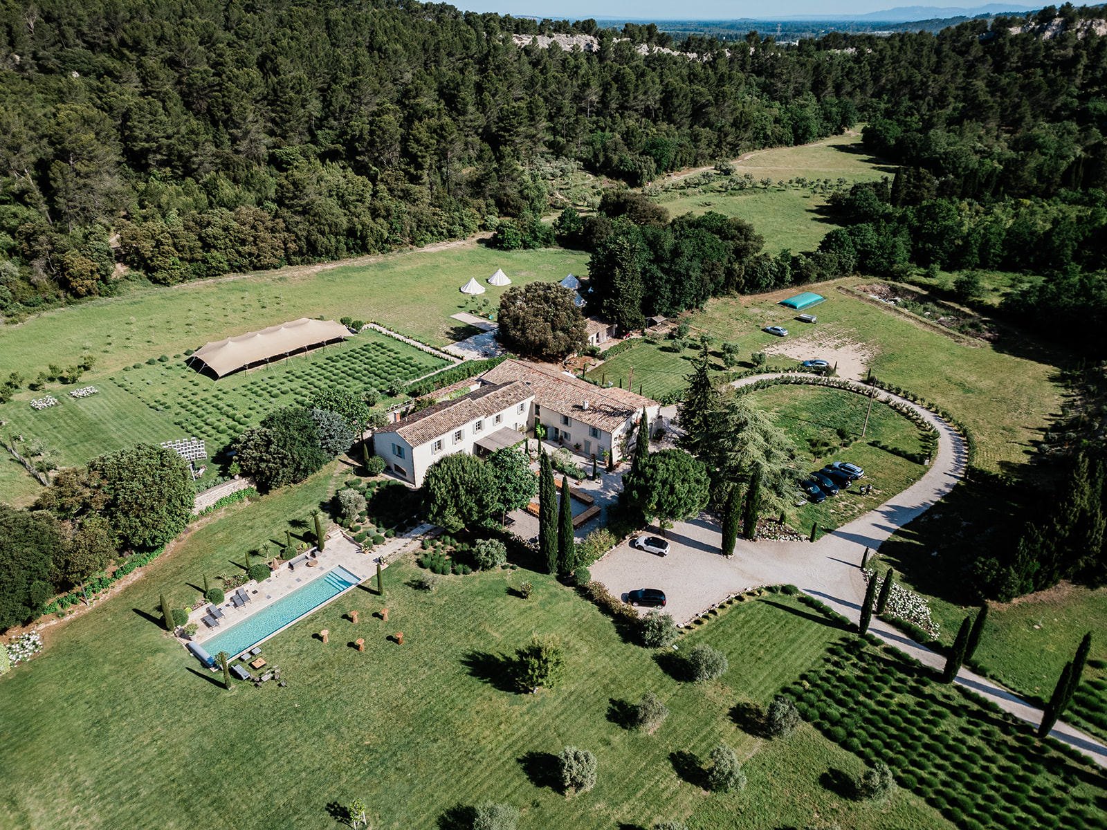 Le Mas des Costes, vue aérienne