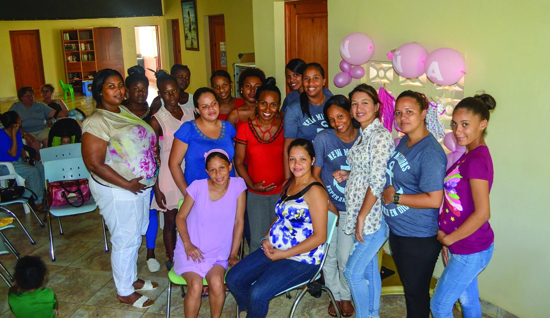 We are loving moms and celebrating life together at our Health Center in Sosua.