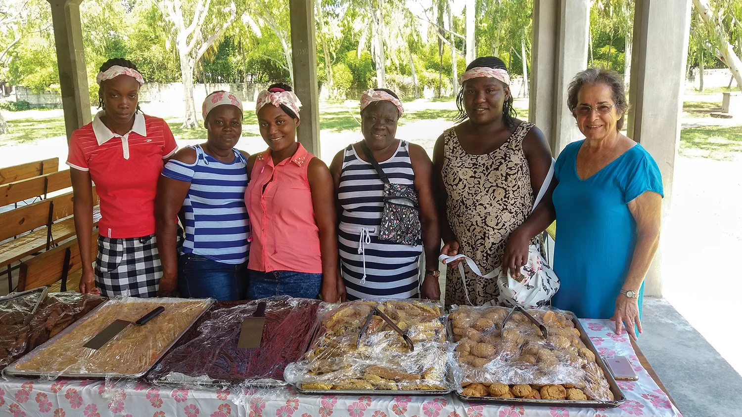 Jeanne DeTellis Loudon taught our cooks in Haiti to make homemade cookies, and they surprised our senior class with some tasty treats.