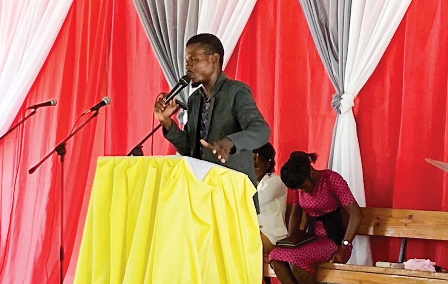 Weekly Chapel Services