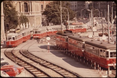 Blog.Tram Vienna.jpg