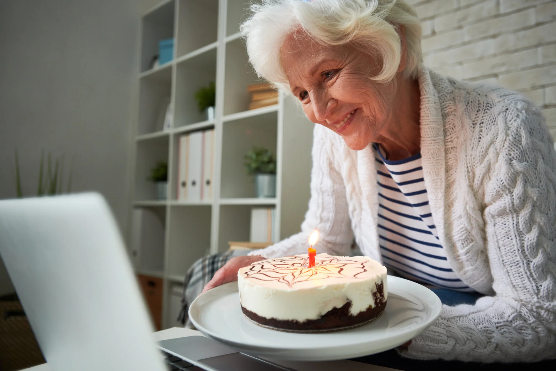 Your mom’s turning 70 and you STILL don’t know what to get her?