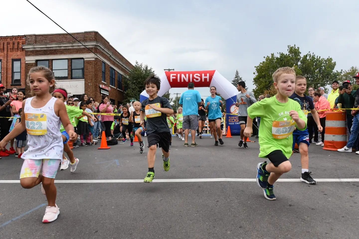 Thank you to all of our amazing gosling run participants!! Great job everyone! Shout out to our Fennville varsity cross country team for assisting today!