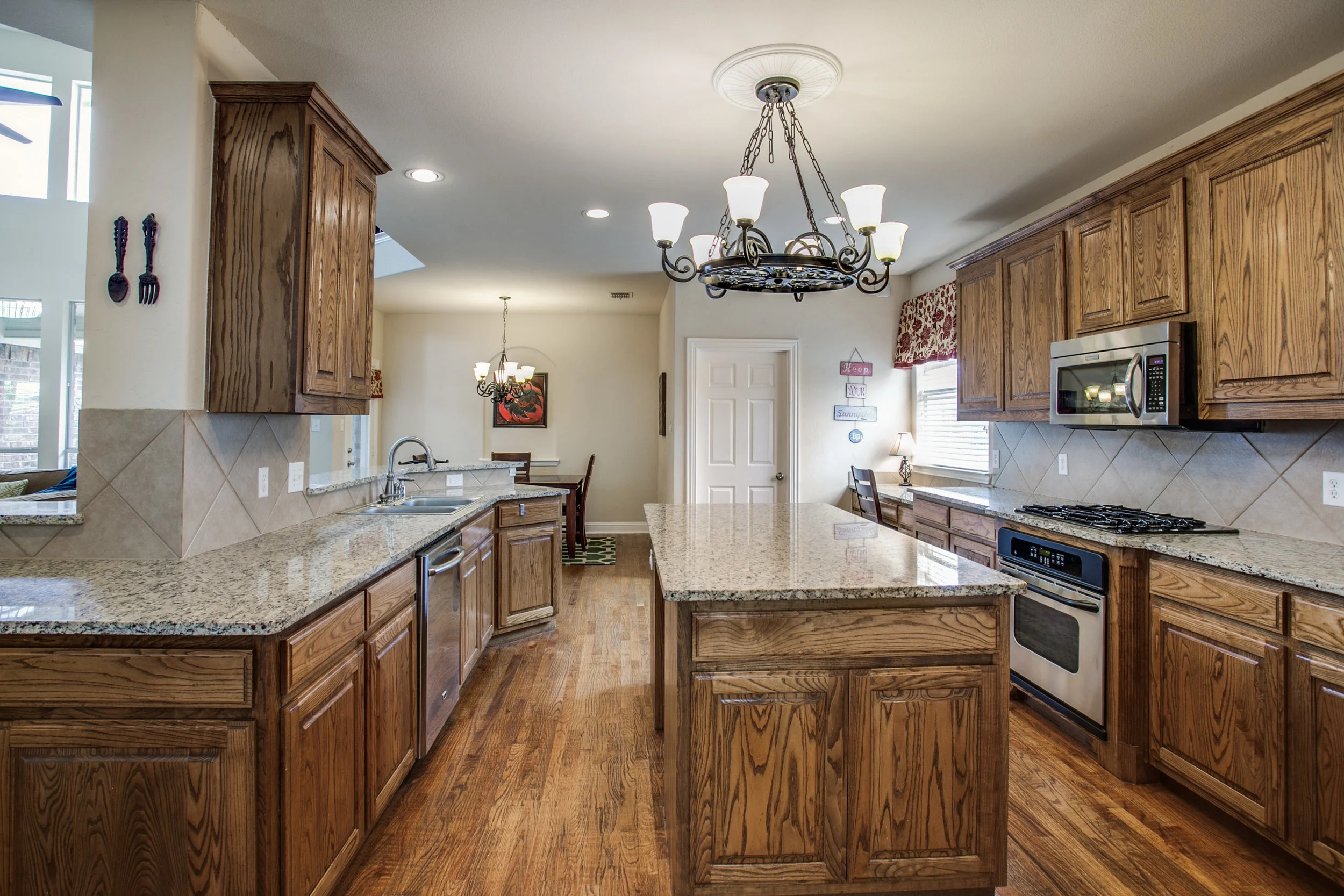 502-basswood-trail-garland-tx-High-Res-8.jpg