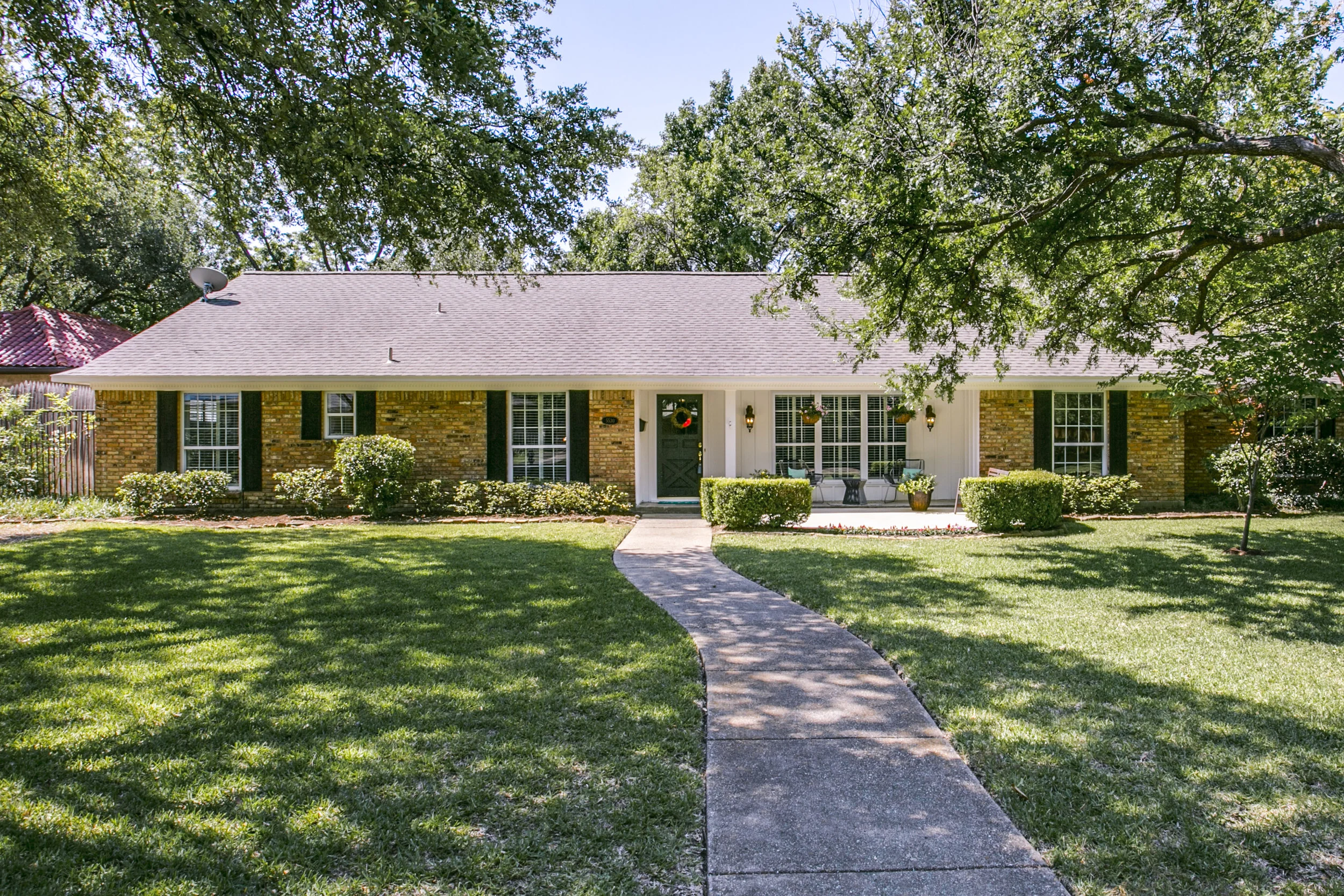 5530-lindenshire-ln-dallas-tx-High-Res-2.jpg