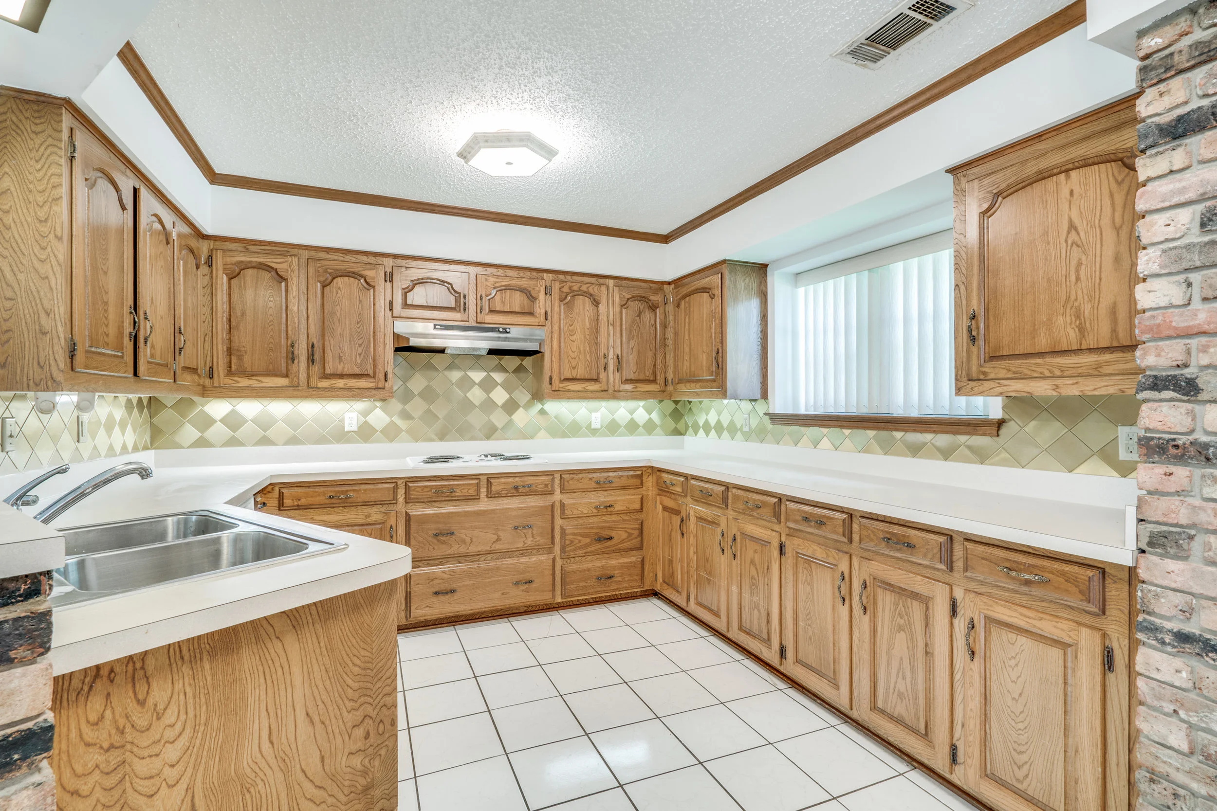 6920-middle-cove-dr-dallas-tx-High-Res-10.jpg