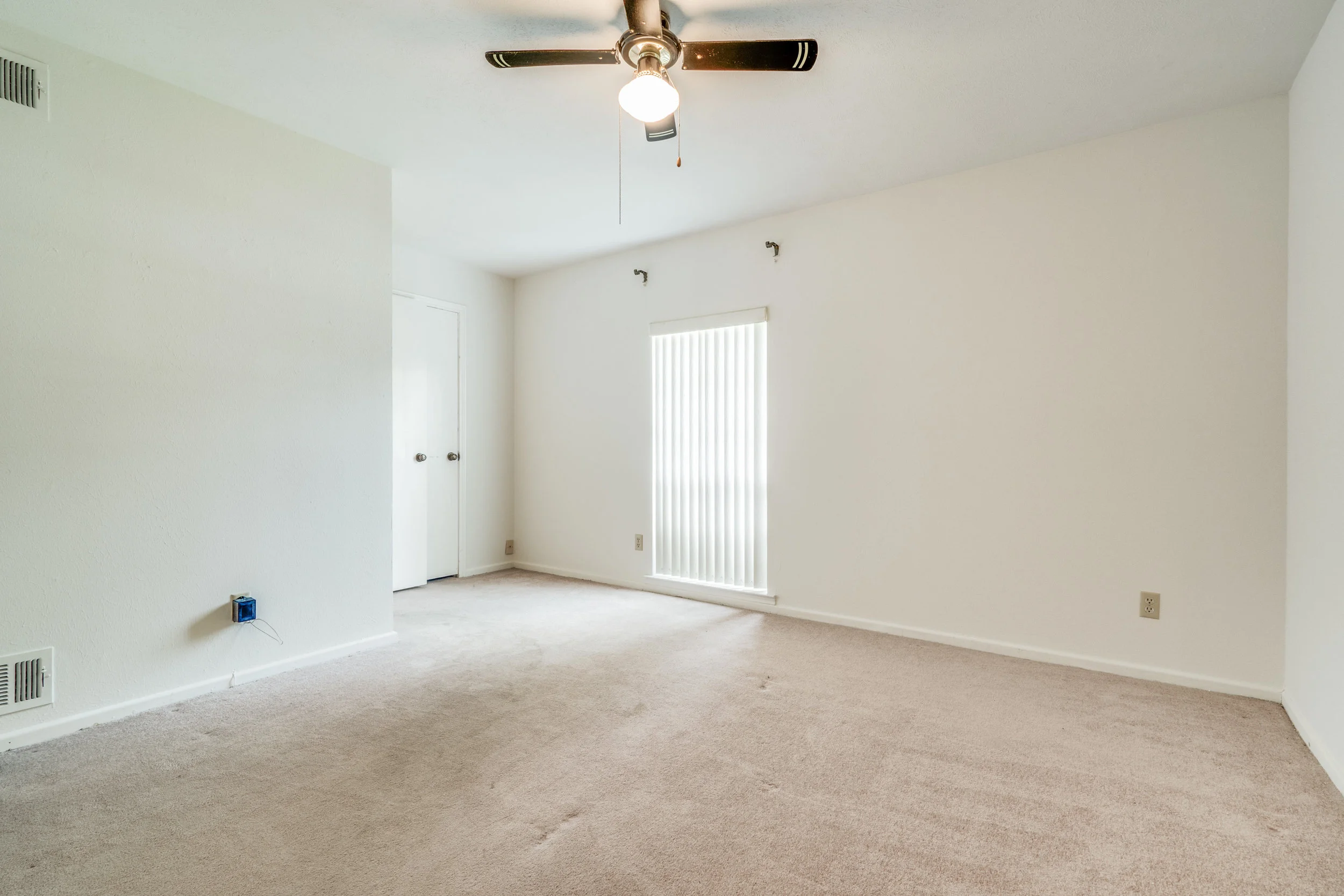 6920-middle-cove-dr-dallas-tx-High-Res-18.jpg
