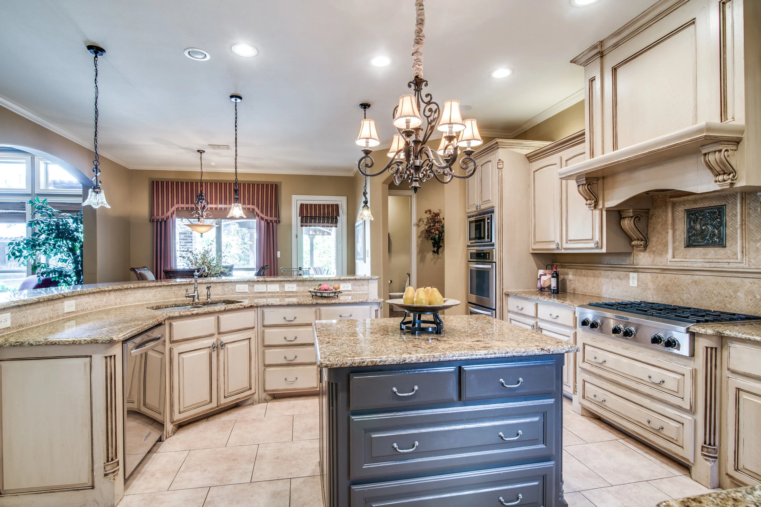 4120-castle-bank-ln-frisco-tx-1-High-Res-10.jpg
