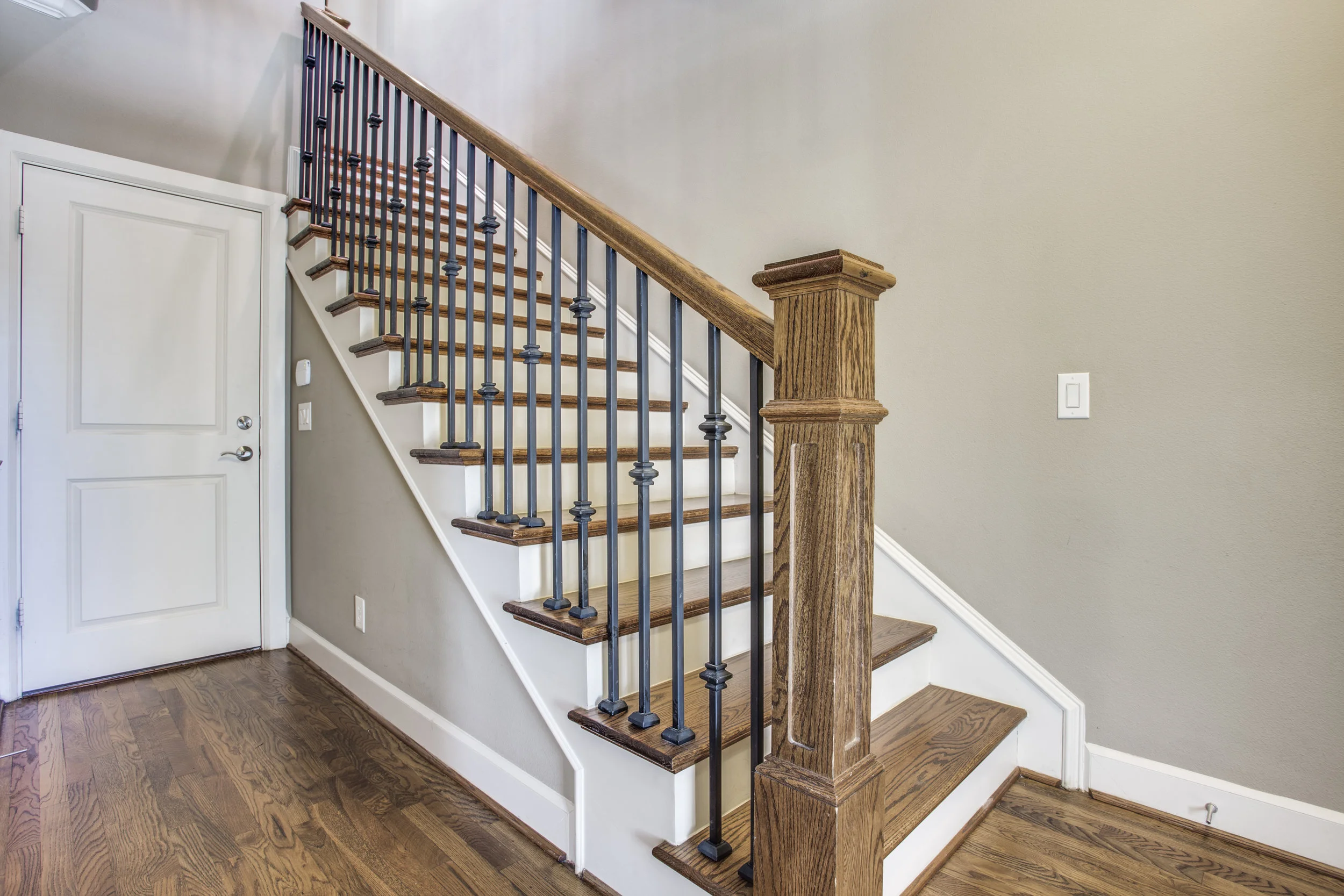 15850-quorum-dr-addison-tx-High-Res-2.jpg