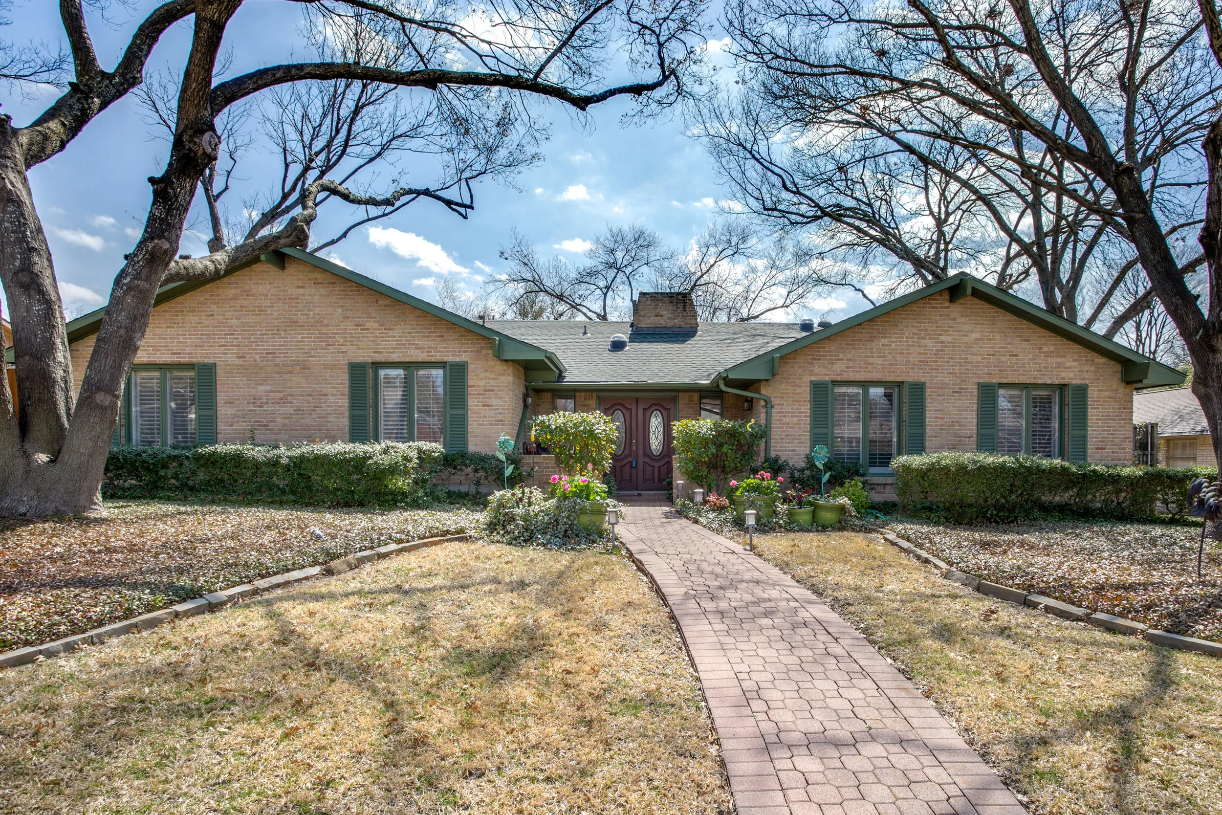 6622-hillwood-ln-dallas-tx-High-Res-1.jpg