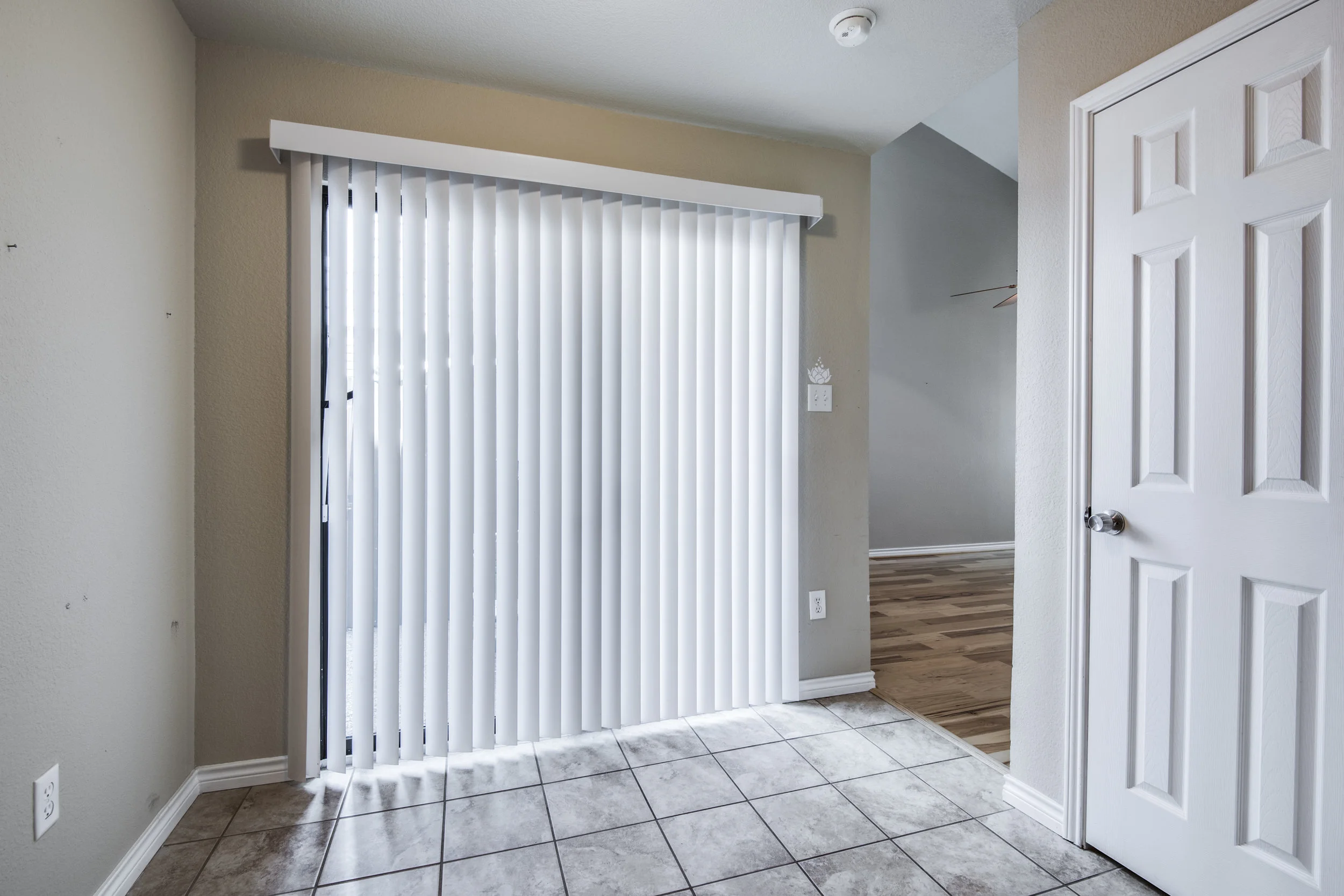 17490-meandering-way-702-dallas-tx-High-Res-13.jpg