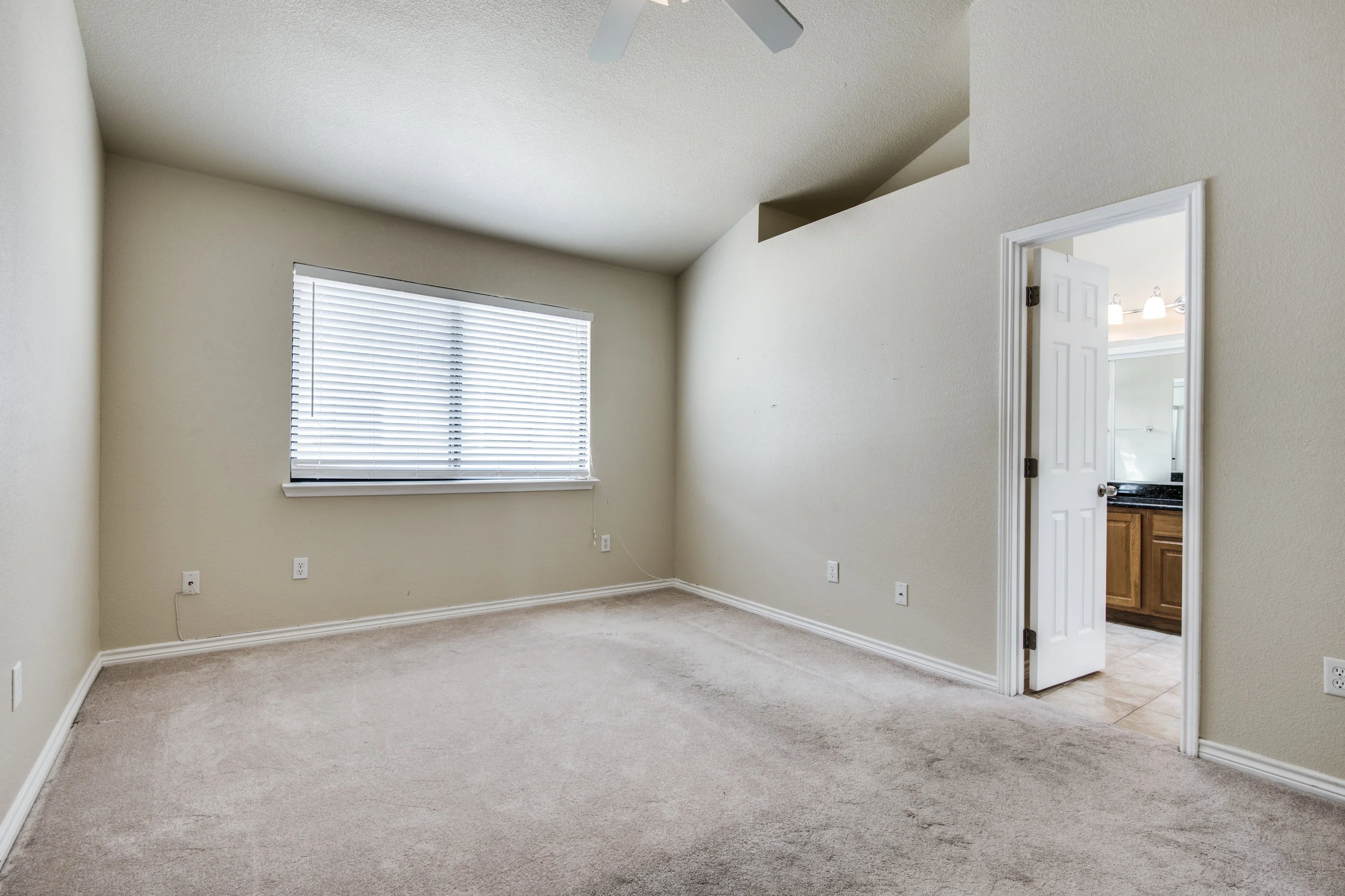 17490-meandering-way-702-dallas-tx-High-Res-23.jpg