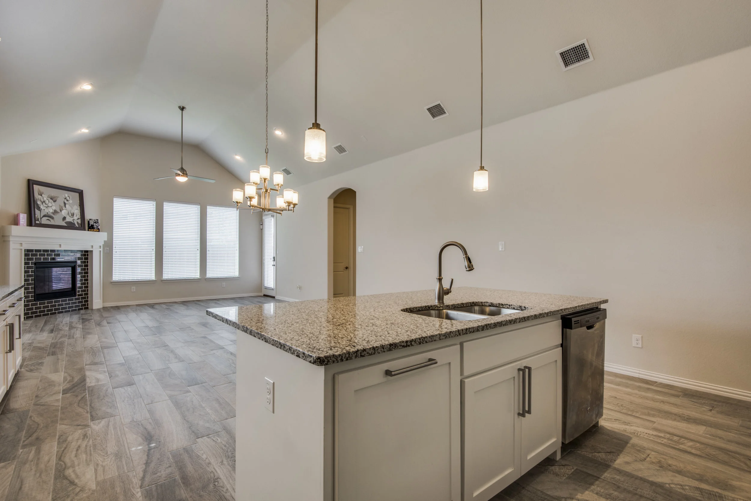 6420-prairie-brush-trl-argyle-tx-High-Res-13.jpg