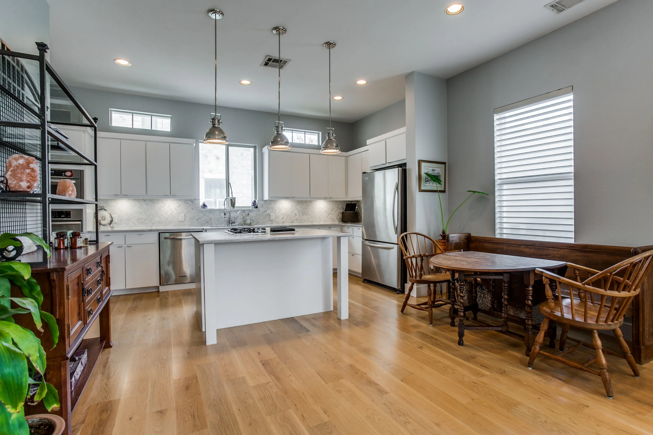 1811-matilda-st-dallas-tx-2-High-Res-10.jpg