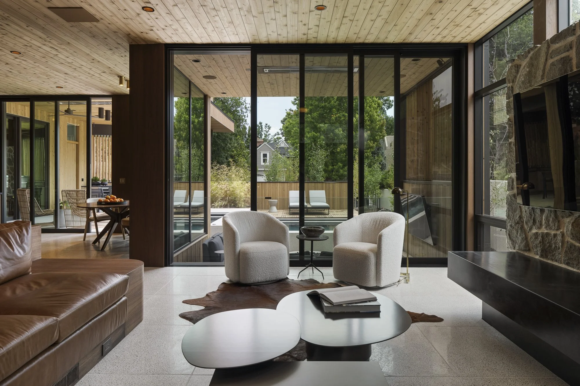 1860 E Cedar Ave - Web - Trendem Media-41.jpg