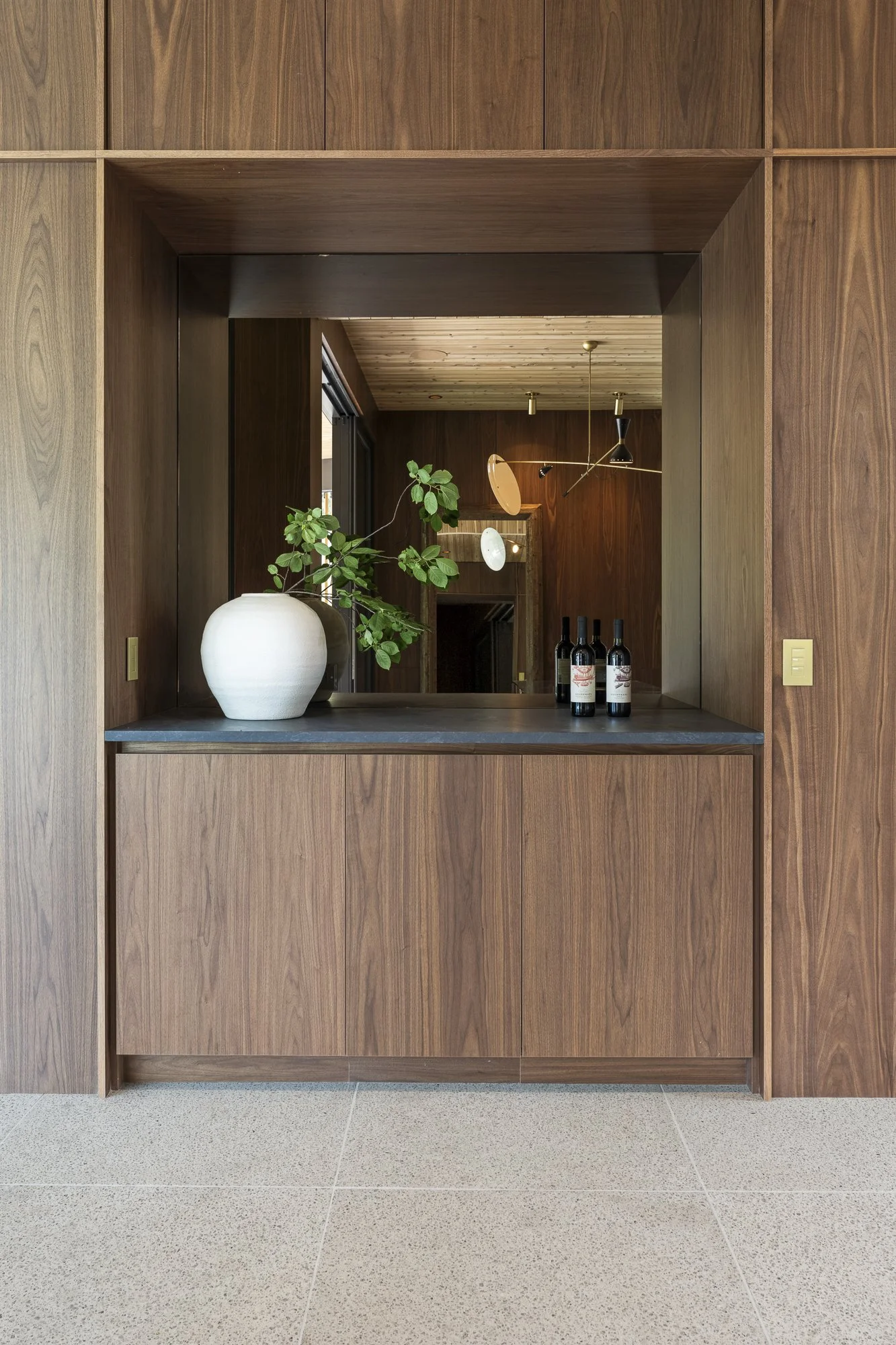 1860 E Cedar Ave - Web - Trendem Media-22.jpg