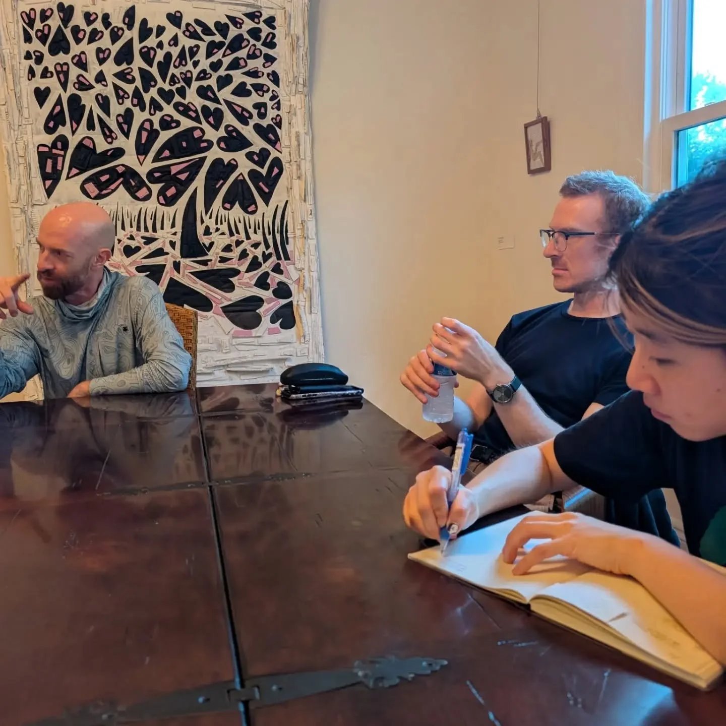 Grateful for conversations and good questions at Discourse and Dialogue last night .  Thanks @paintingafterartisdead for laying the feast. 

Would love to hear from you.

Where are you reading critical art writing these days?