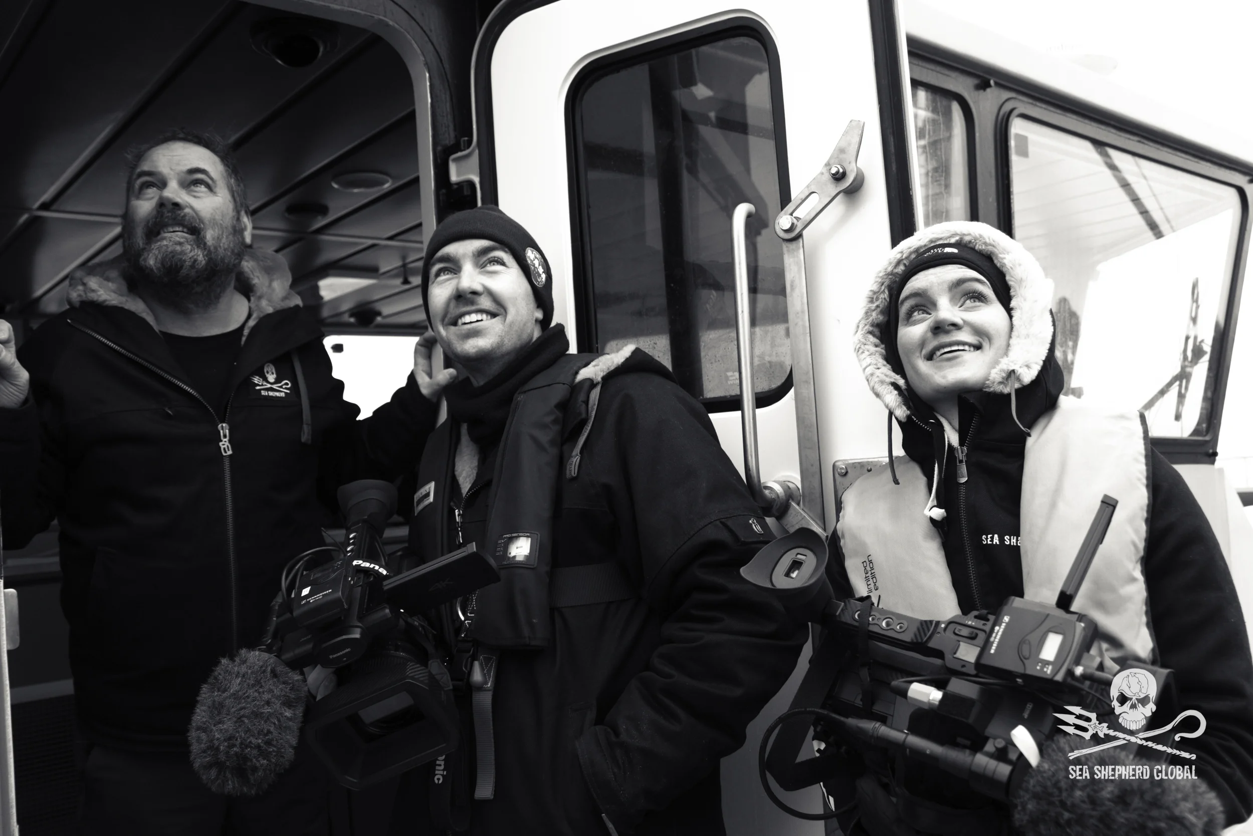 170204-SA-OW-Videographers-Gavin-and-Ashley-look-on-at-the-SI-002-6121.jpg