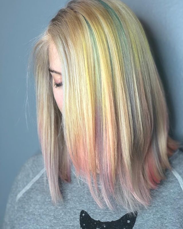 Iridescent pastel rainbow goodness 🌈 ✨🌈
.
.
.
.
.
.
.
#tashadoeshair #tashapaintedit #rainbowhair #pastelhair #hairbrained_official #crafthairdresser #crafthaircolor #mainecolorspecialist #mainevividspecialist #mainehairstylist #mainehair #portland