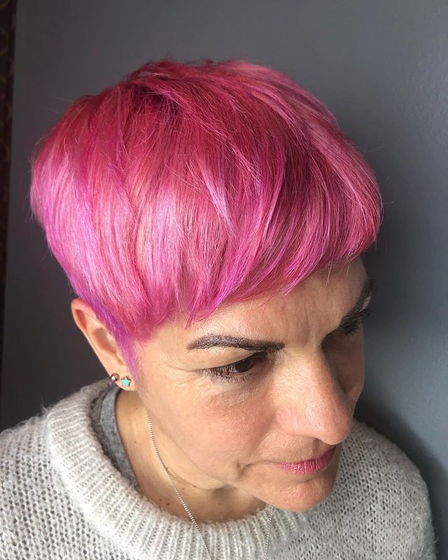 Perfectly pink🌸🌷🌺
.
.
.
.
.
.
#tashapaintedit #tashacutit #tashadoeshair #pinkhair #pixieperfect #portlandmaine #mainecolorspecialist #mainecolorist #mainehairstylist #newenglandhair