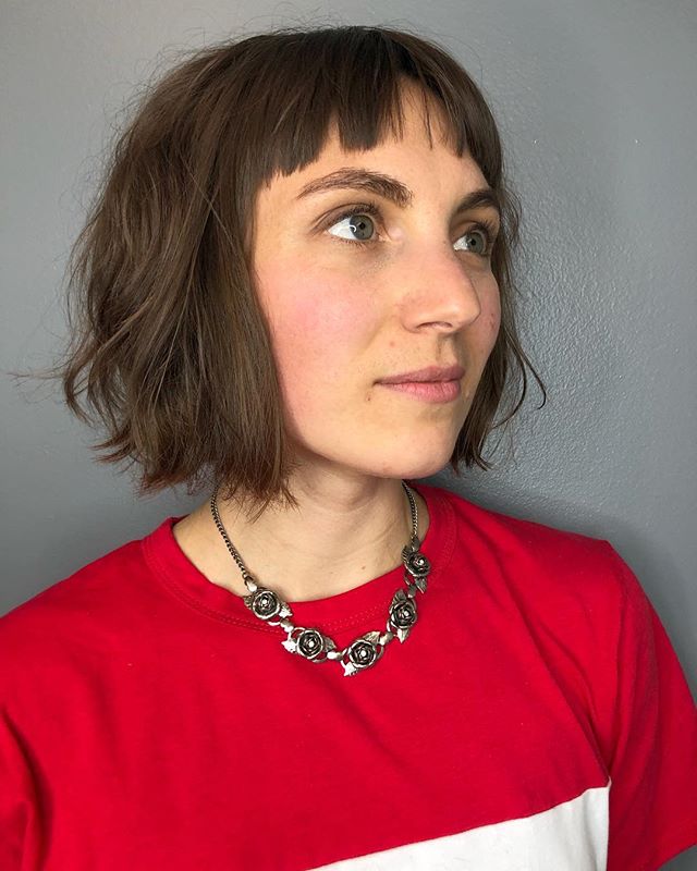 Cutting hair in a way that opens up texture is one of my fave things to do! Once you get a strong baseline to the shape, it becomes a very visual process to encourage natural movement. This Bob was cut with both scissor + razor, and styled with @evoh