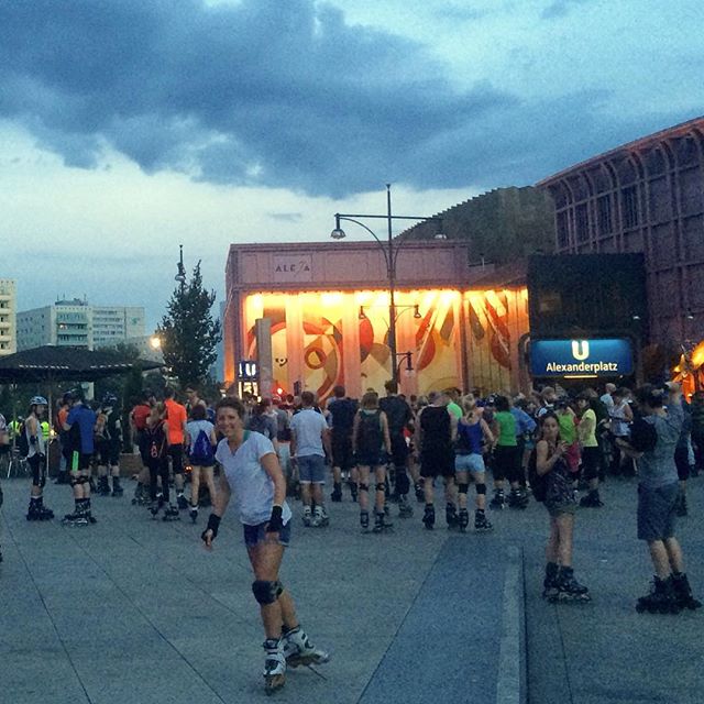Next challenge for my foot:
Skate Night Berlin.
The foot securely packed in my skates made it around 30km trough the Berlin City at night. 
Freedom in the city with a magical thunderstorm display in the background. 
Und weiter geht's. Die n&auml;chst