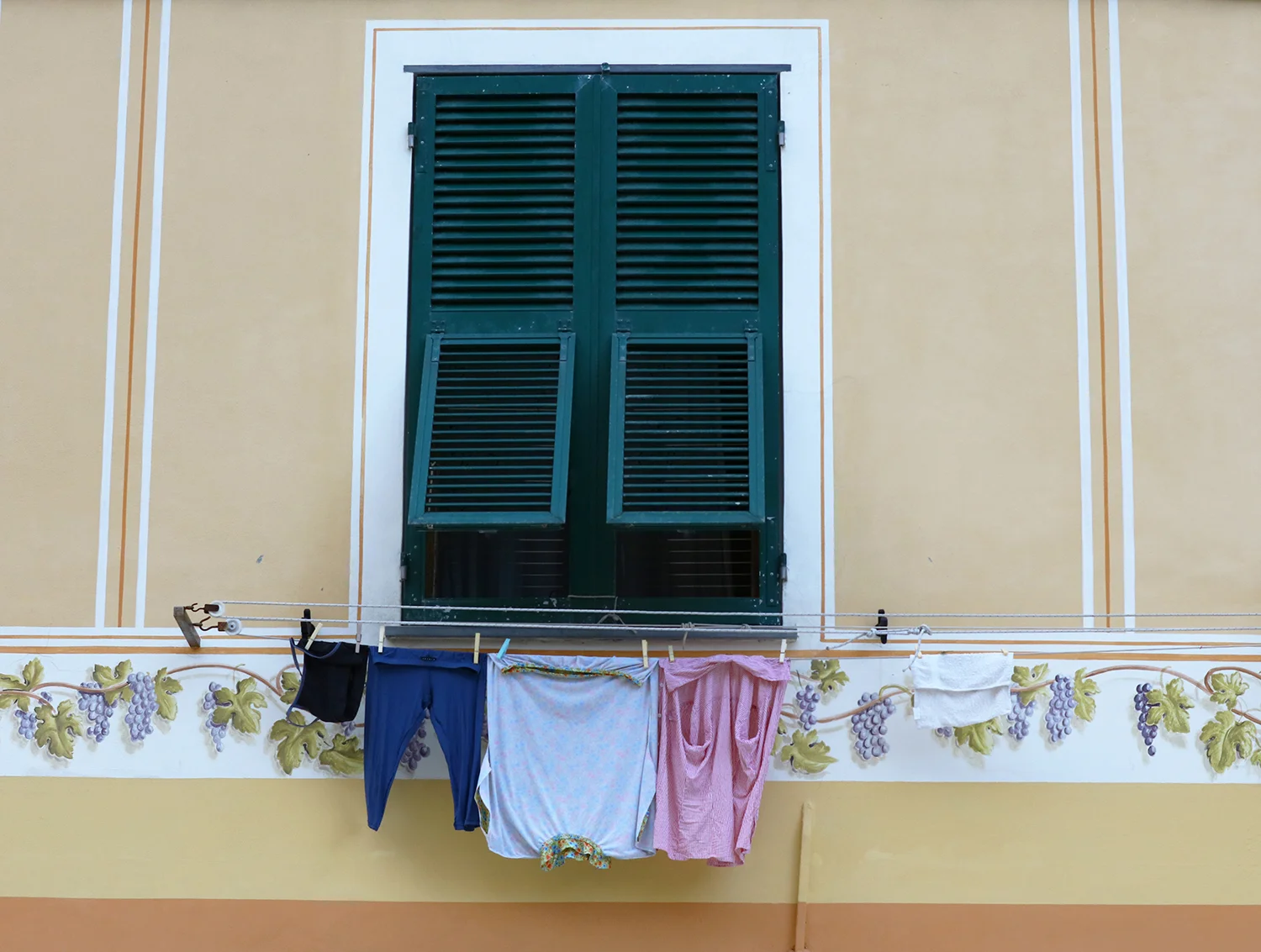 Drying Laundry in Vernazza