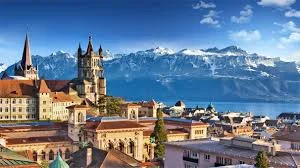 Lausanne, Switzerland UX Lausanne Jun 4, 2015 TALK + HALF-DAY workshop