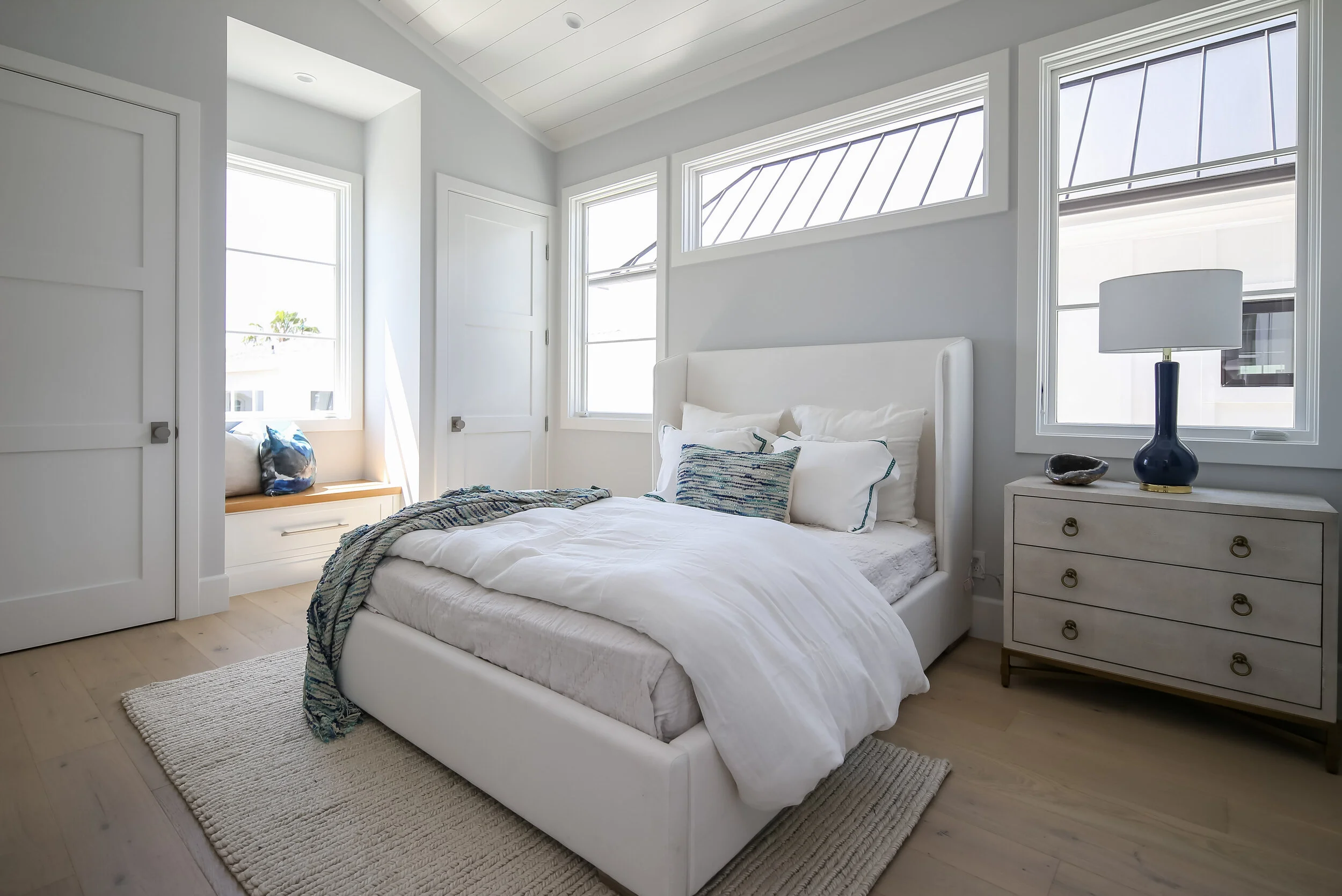 bedroom 2.JPG