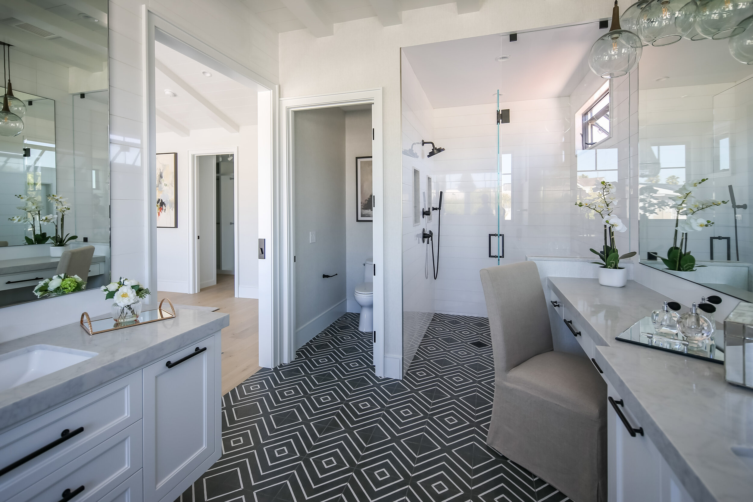master bath 2.JPG