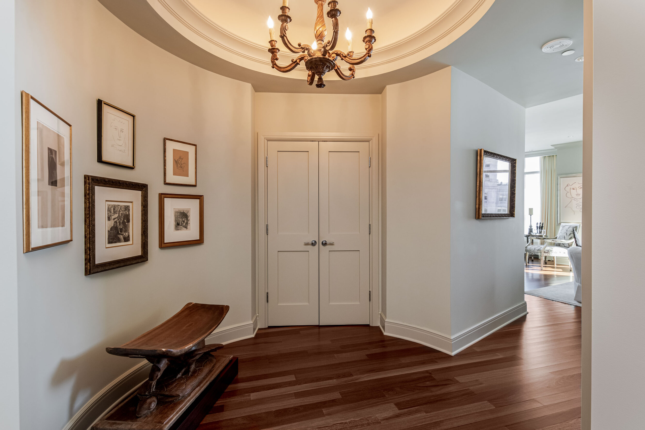 Living Room Foyer Rotunda