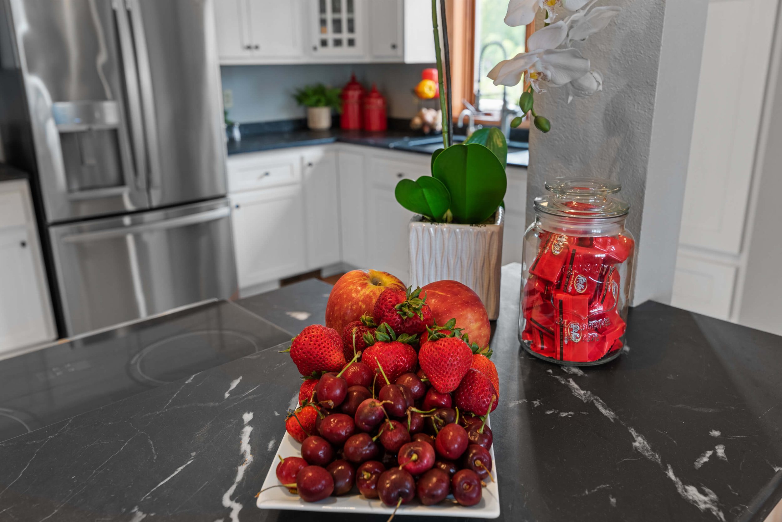 Elegant Hone Soap Stone Counters